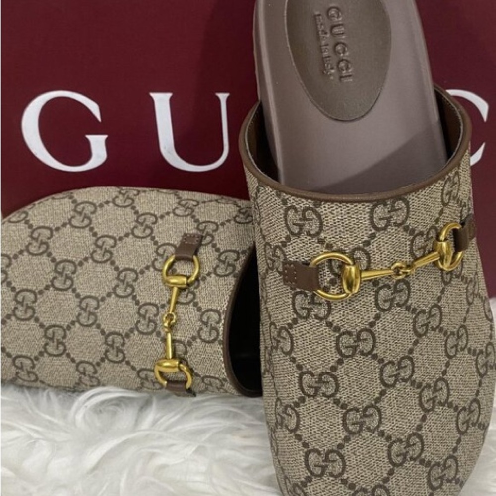 Women's GUCCI mule shoes